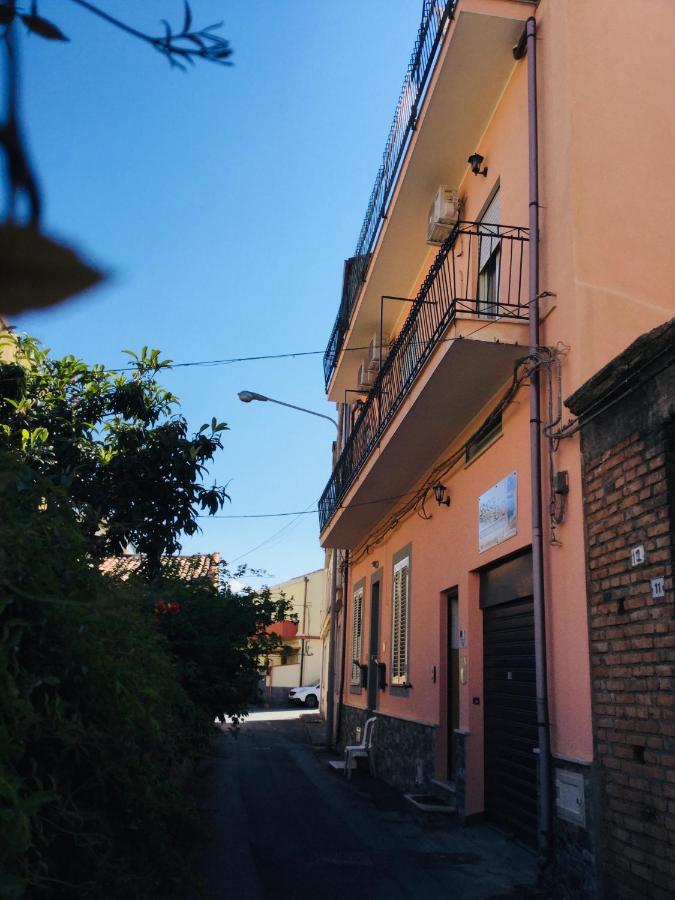 B & B Jasmine Santa Teresa Di Riva Luaran gambar