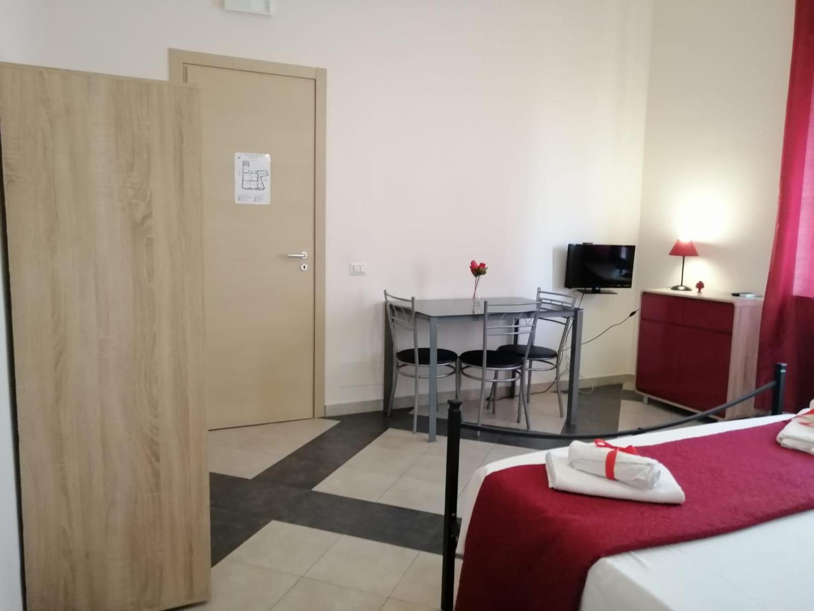 B & B Jasmine Santa Teresa Di Riva Luaran gambar
