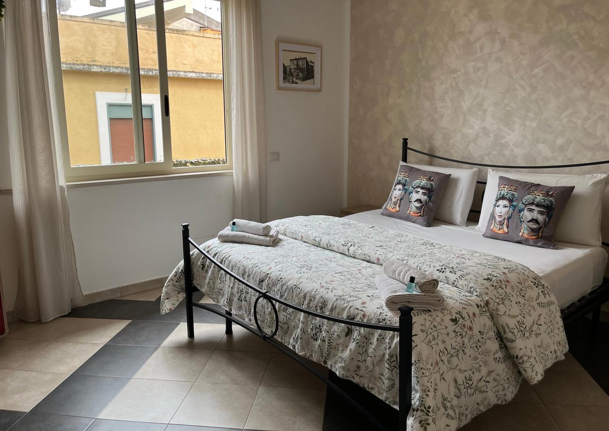 B & B Jasmine Santa Teresa Di Riva Luaran gambar