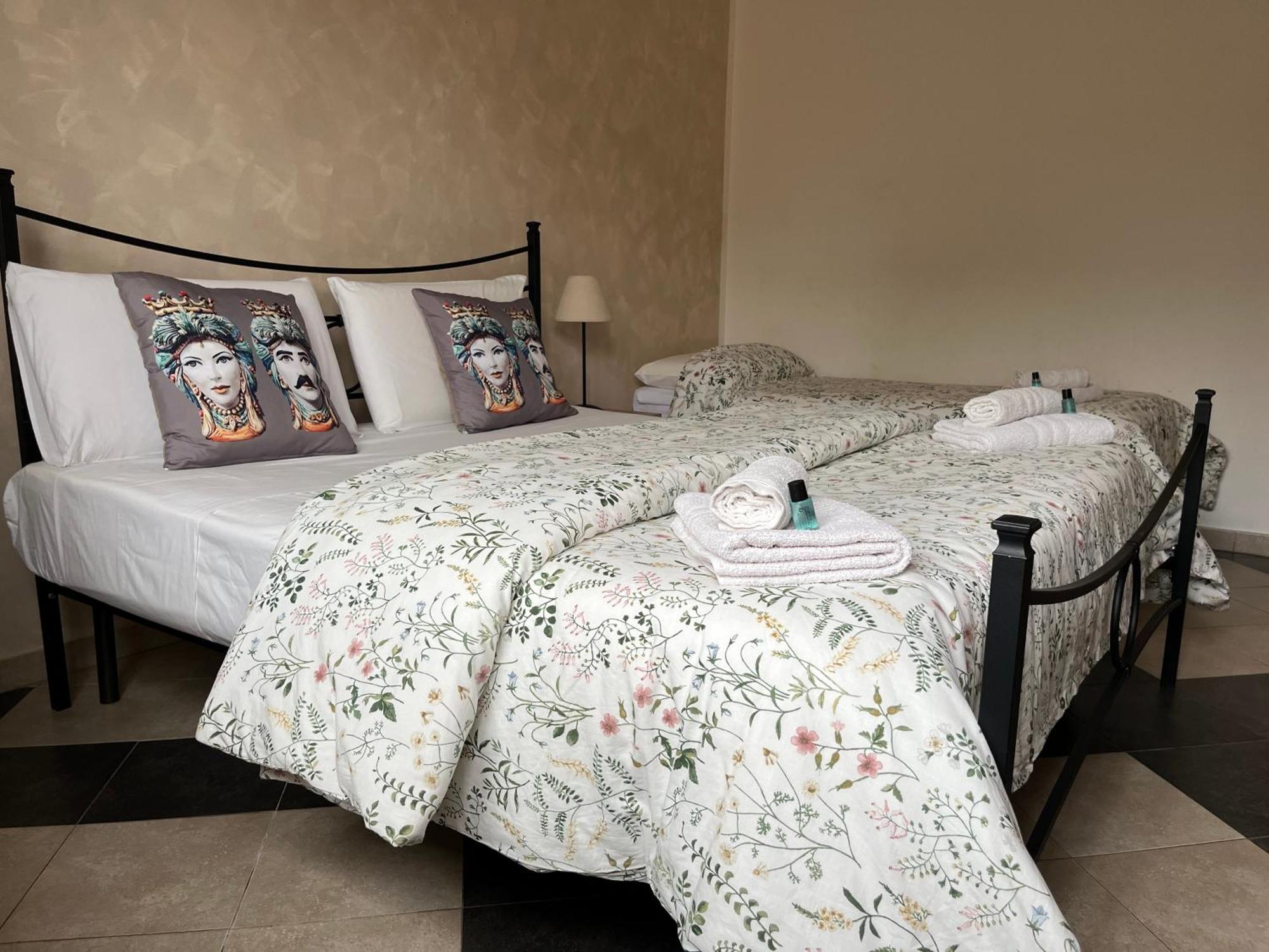 B & B Jasmine Santa Teresa Di Riva Luaran gambar