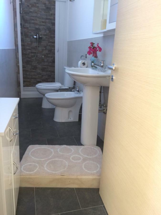 B & B Jasmine Santa Teresa Di Riva Luaran gambar